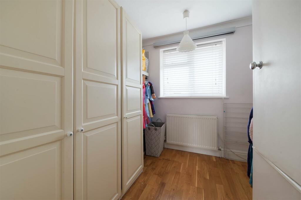 Bedroom3.jpg