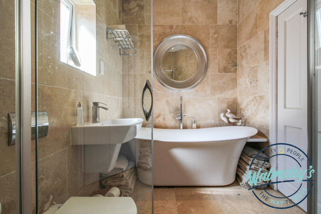 Four piece 1st floor family bathroom