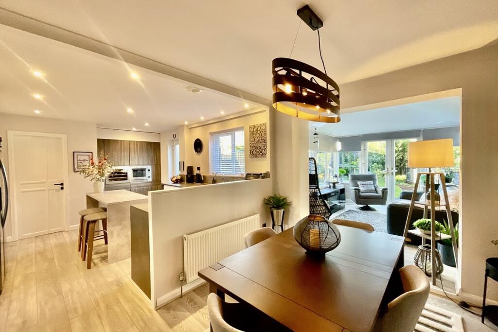 Kitchen Diner 