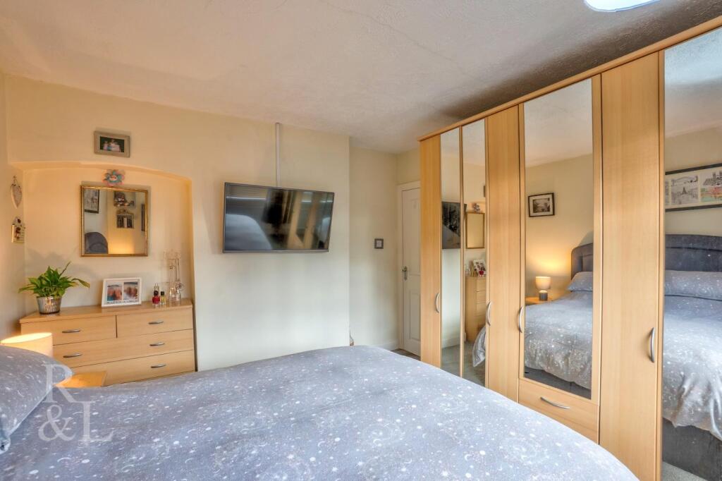 123 Eltham Road (19).jpg