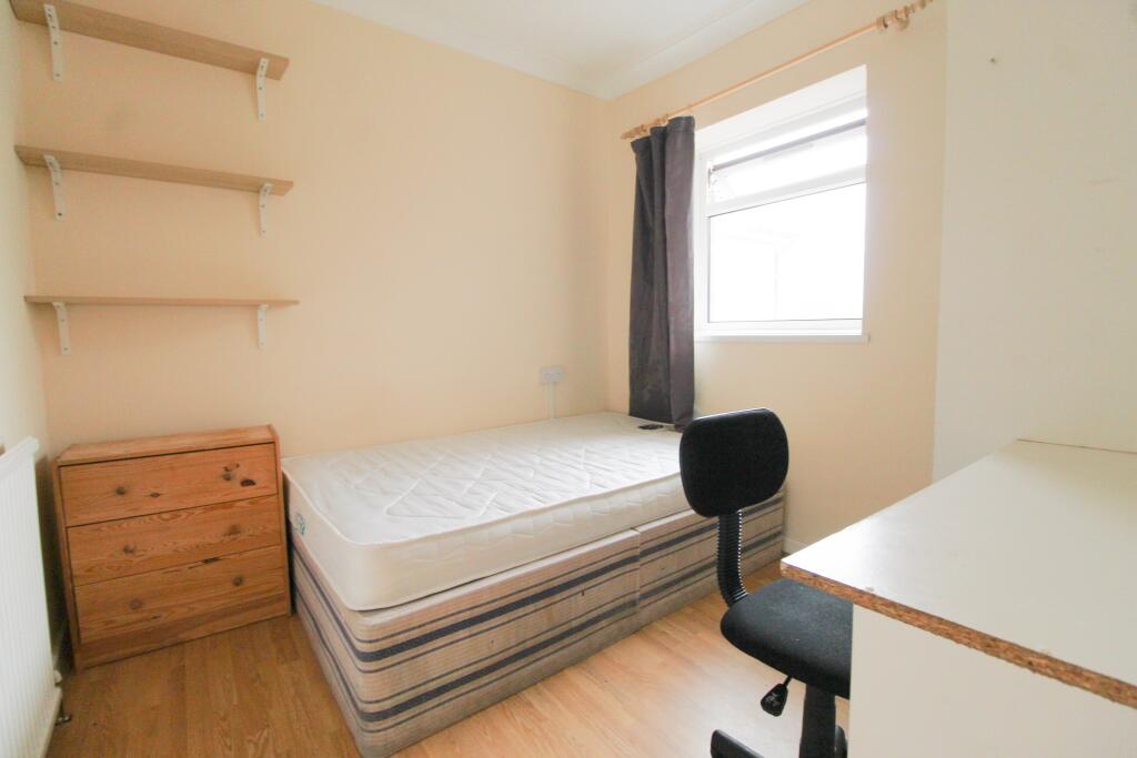King Bedroom 4