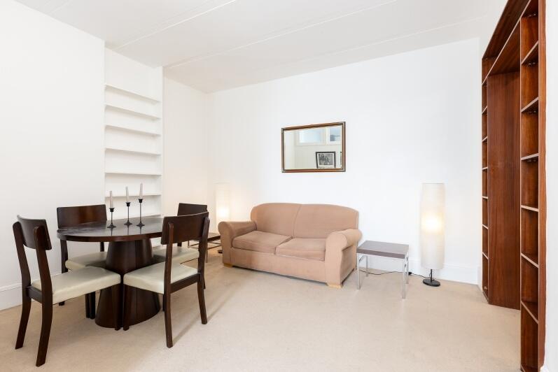 Elm Tree Court F2...