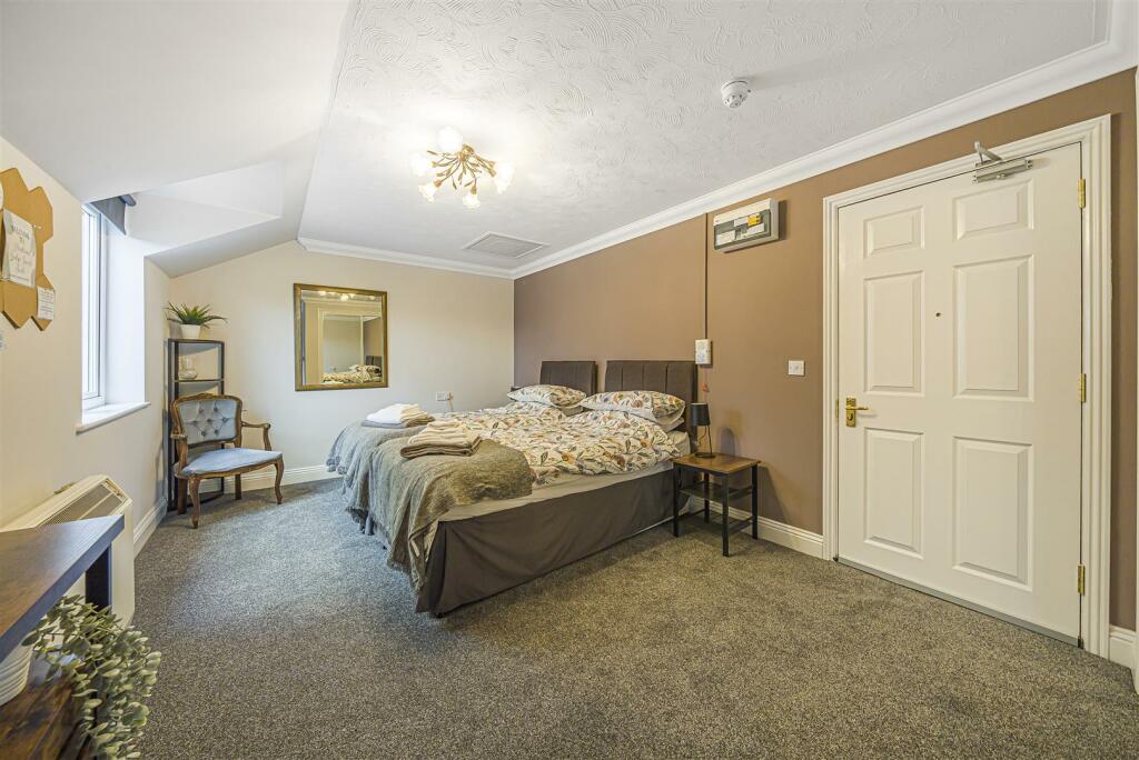 Owners Guest Suite.jpg