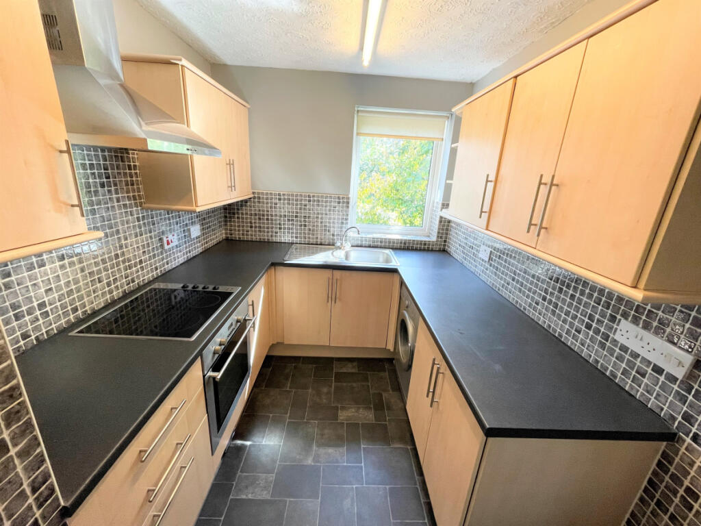 47 Abbots Court, Pope Lane
