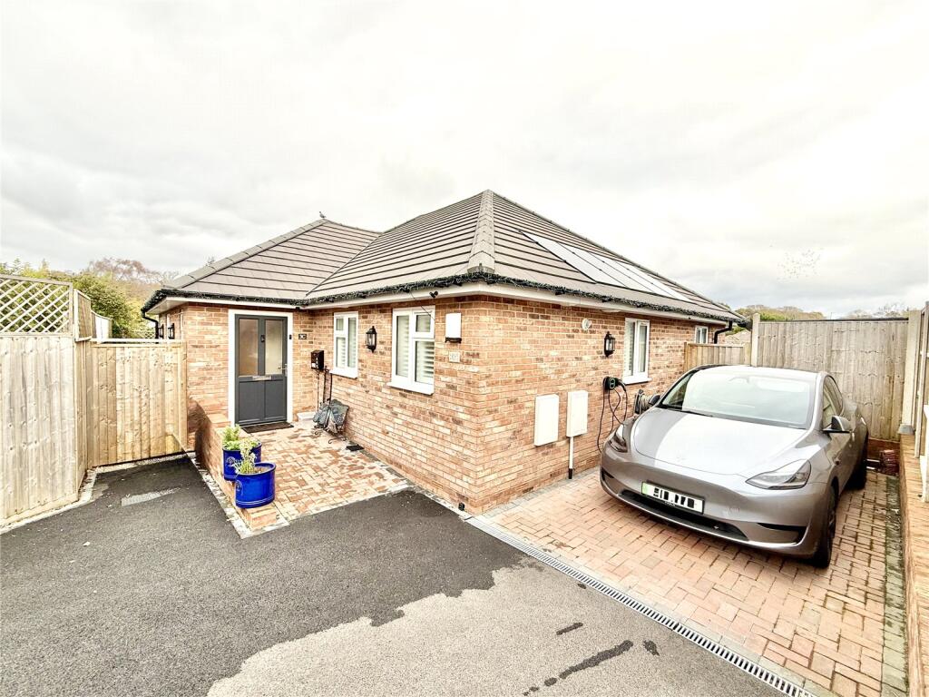 Seaton Road, Highcliffe On Sea, Christchurch, Dorset, BH23