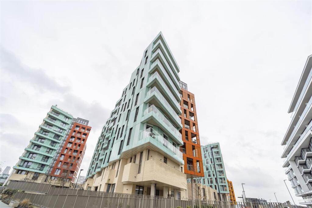Exterior .jpg