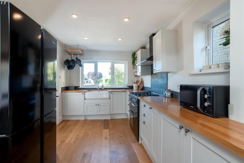 11 Arbour Close 1764-8.jpg