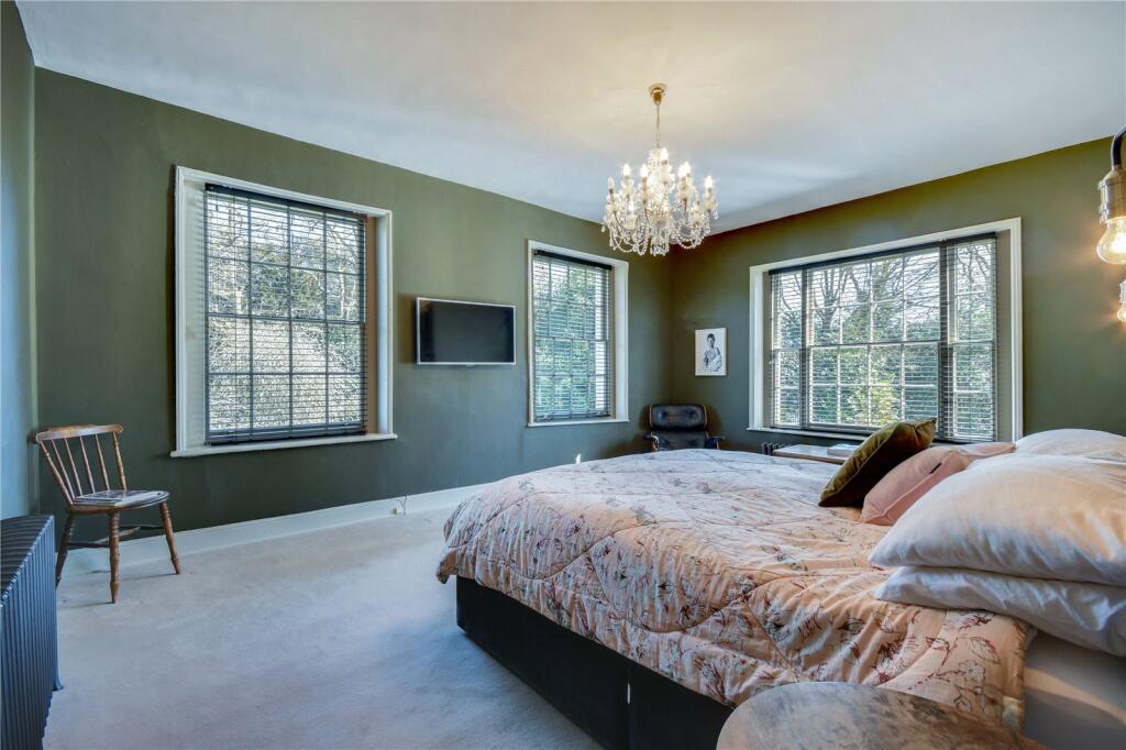 Principal Bedroom
