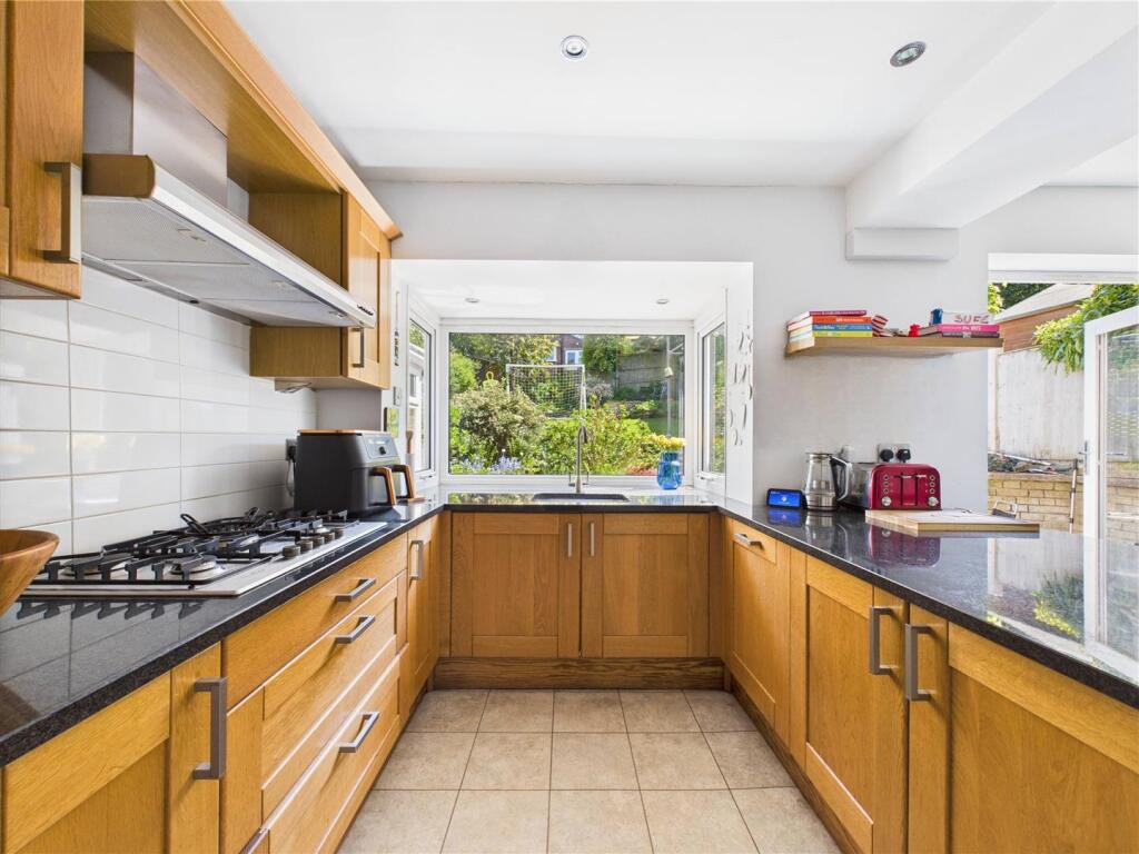 CAM02739G0-PR0234-STILL001 (1).jpg