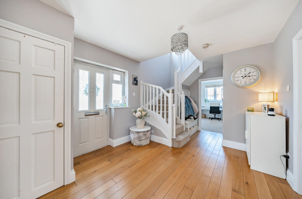 1305449-34-684308...