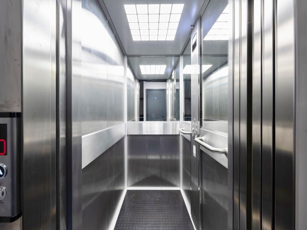 lift shot2