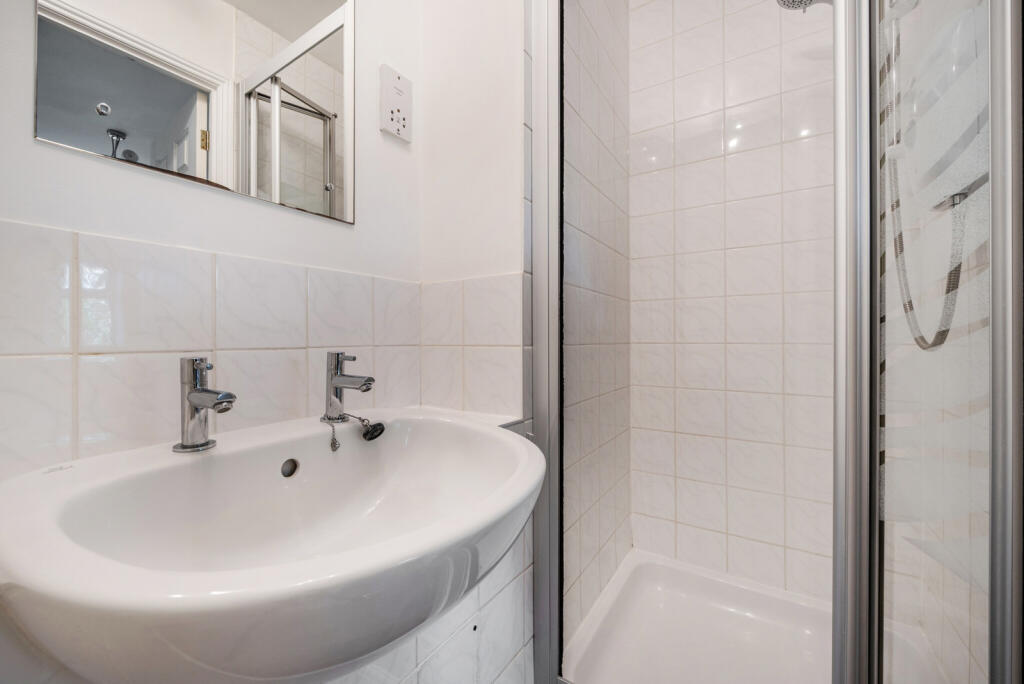 1363756-6-68f8bb2...