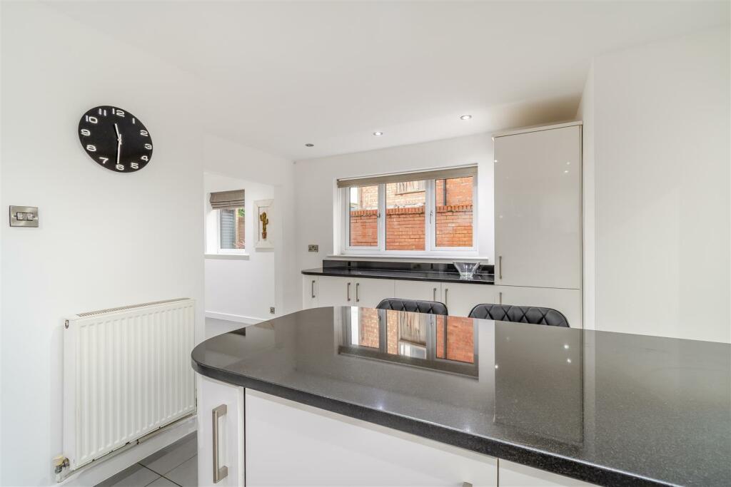 8579910-interior23.jpg