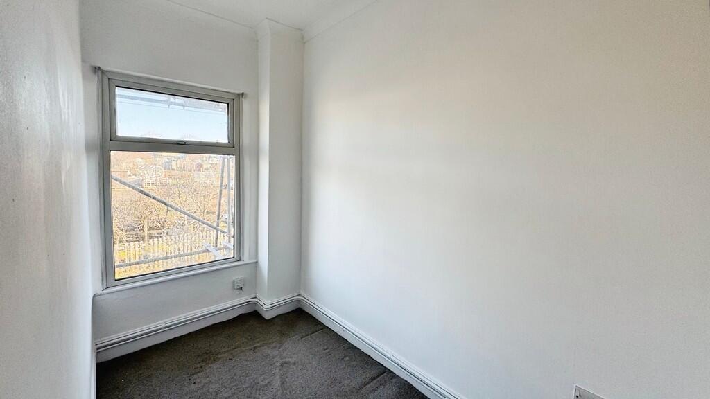 e431997a-image_pi...