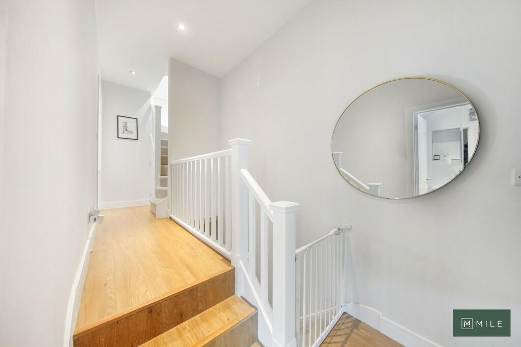 67B Buchanan Gard...