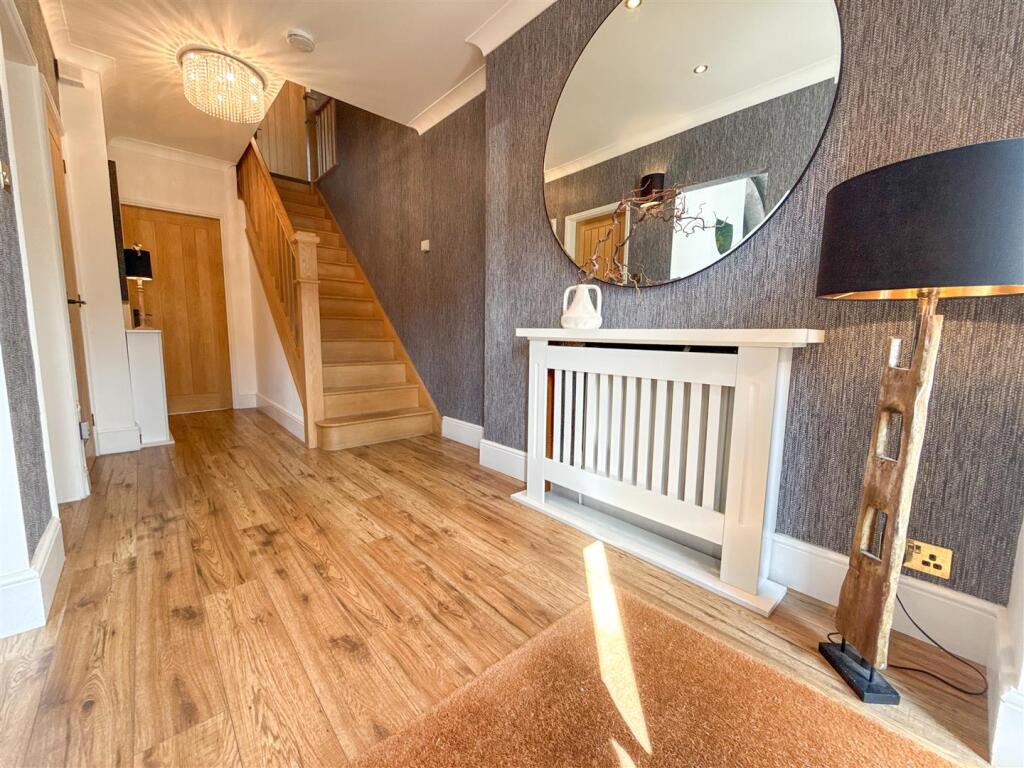 ENTRANCE HALLWAY