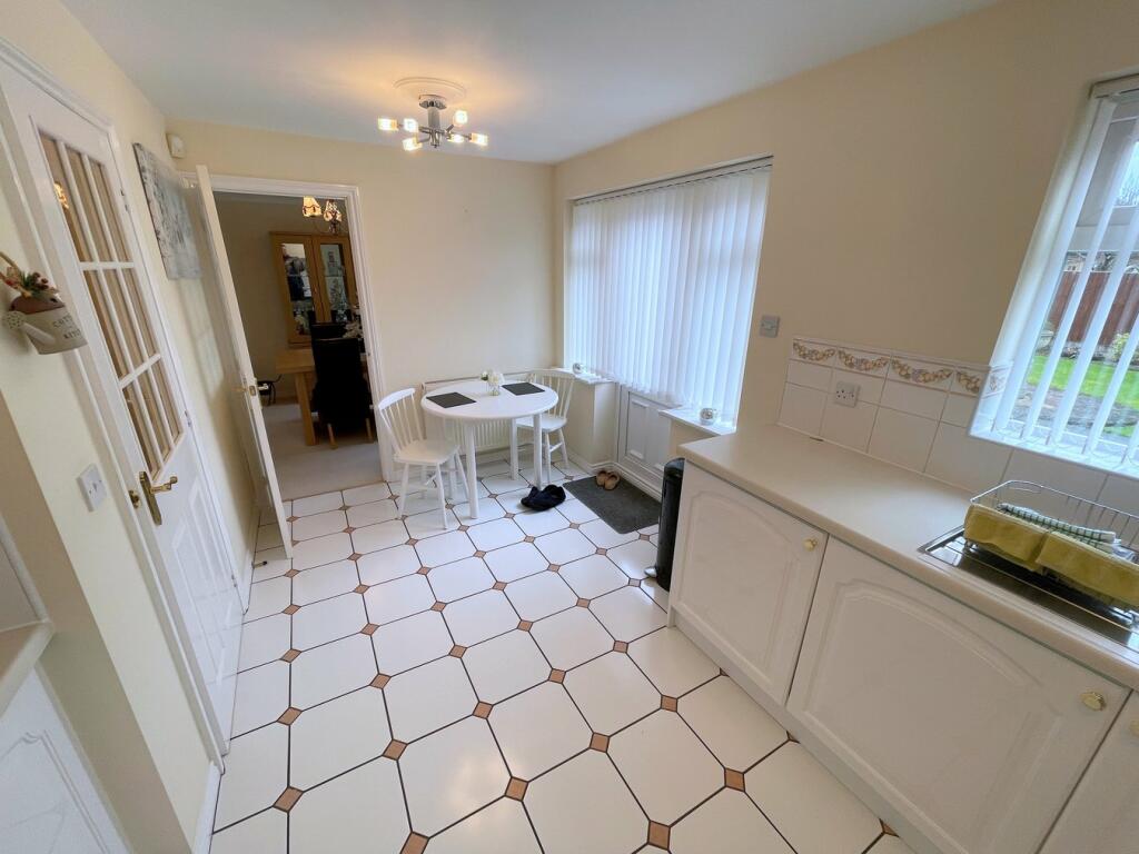 Kitchen/Breakfast Room