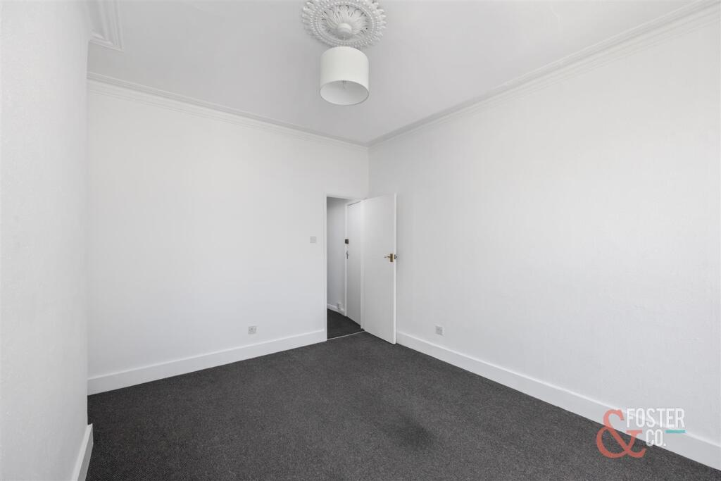 Westbourne Street 144, Flat 2-002.jpg