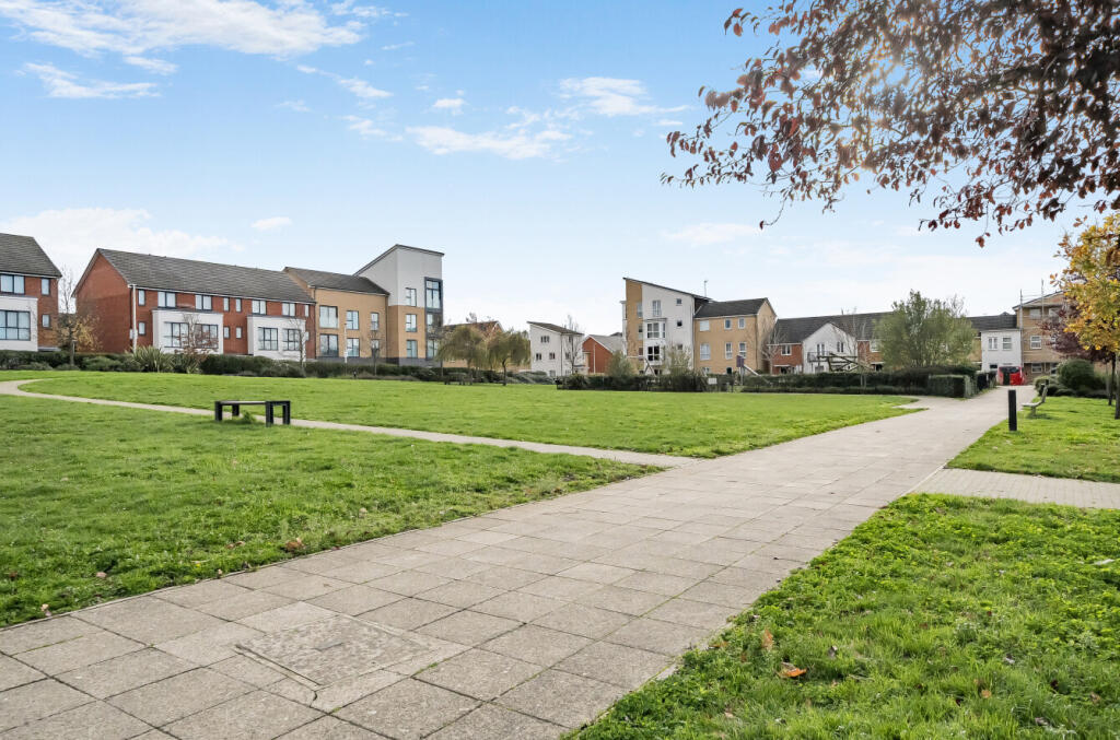 1383305-20-691c5e...