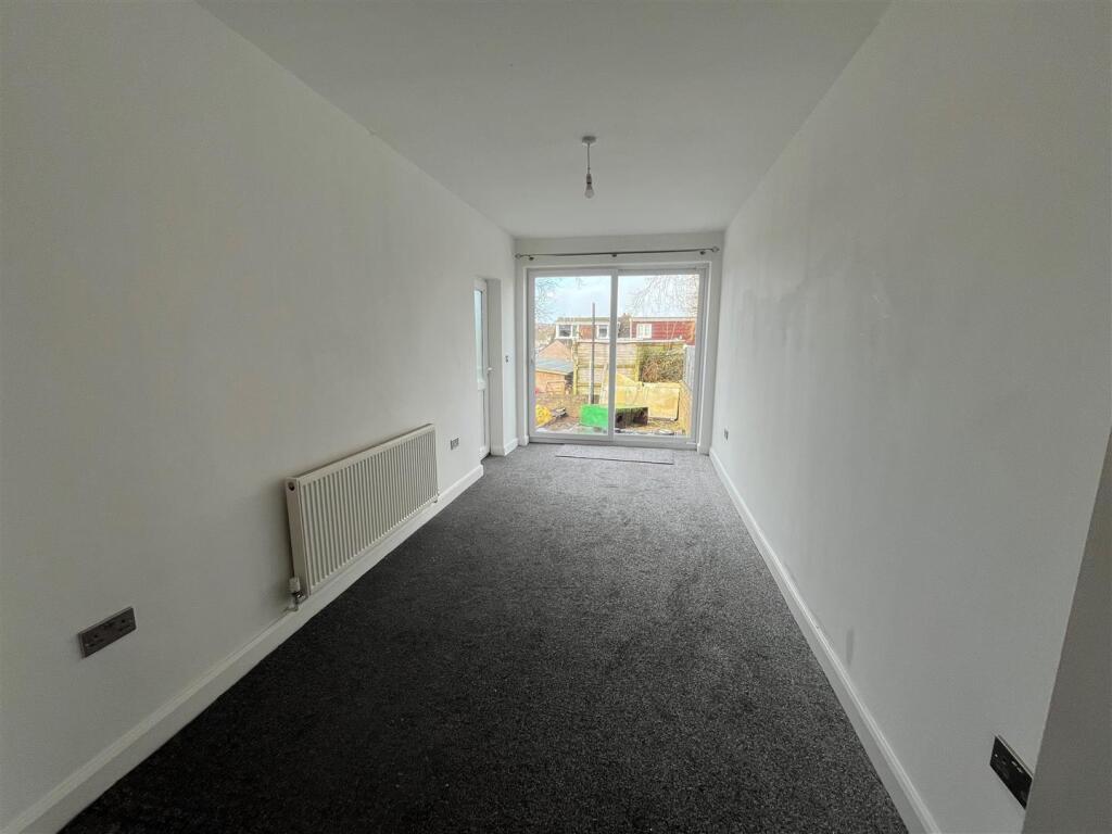 Dining room.jpg