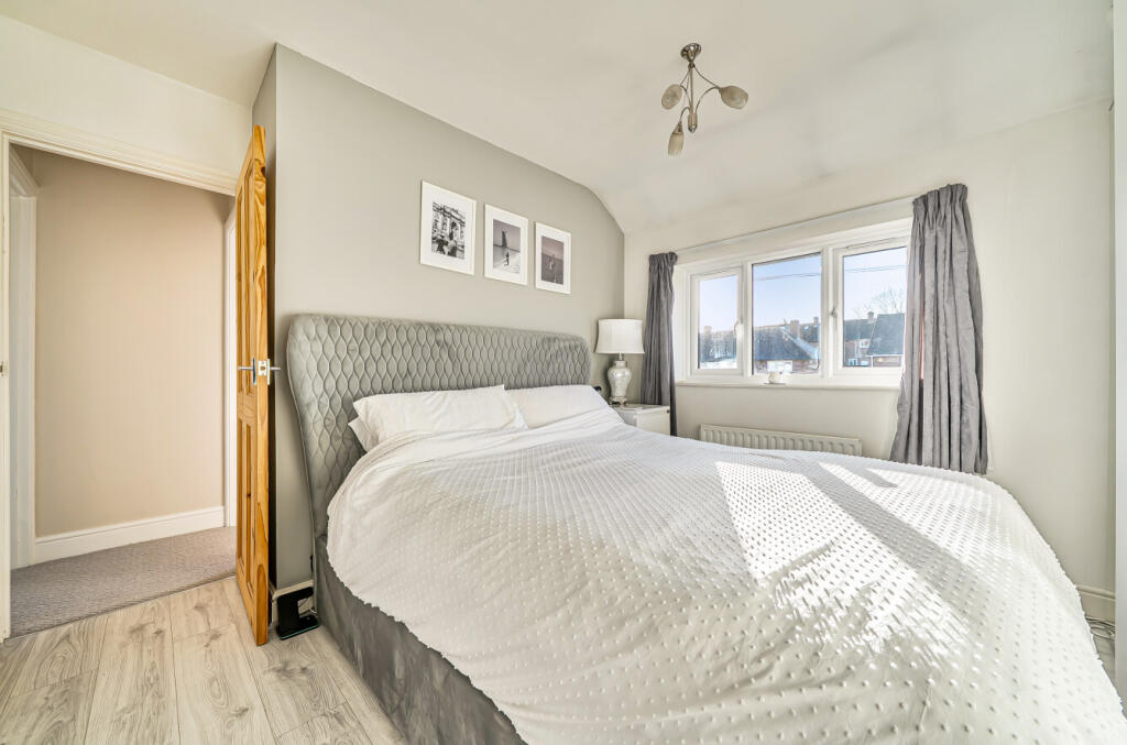 1386548-12-692ecf...