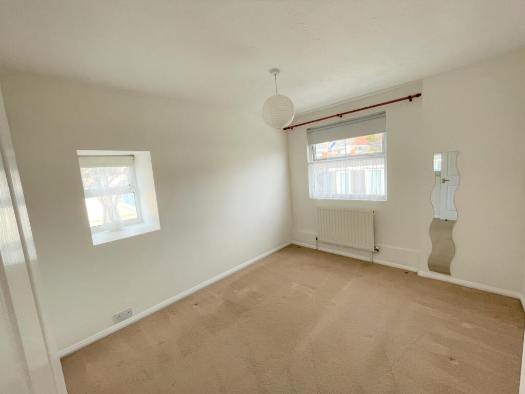 Bedroom 1 (1)