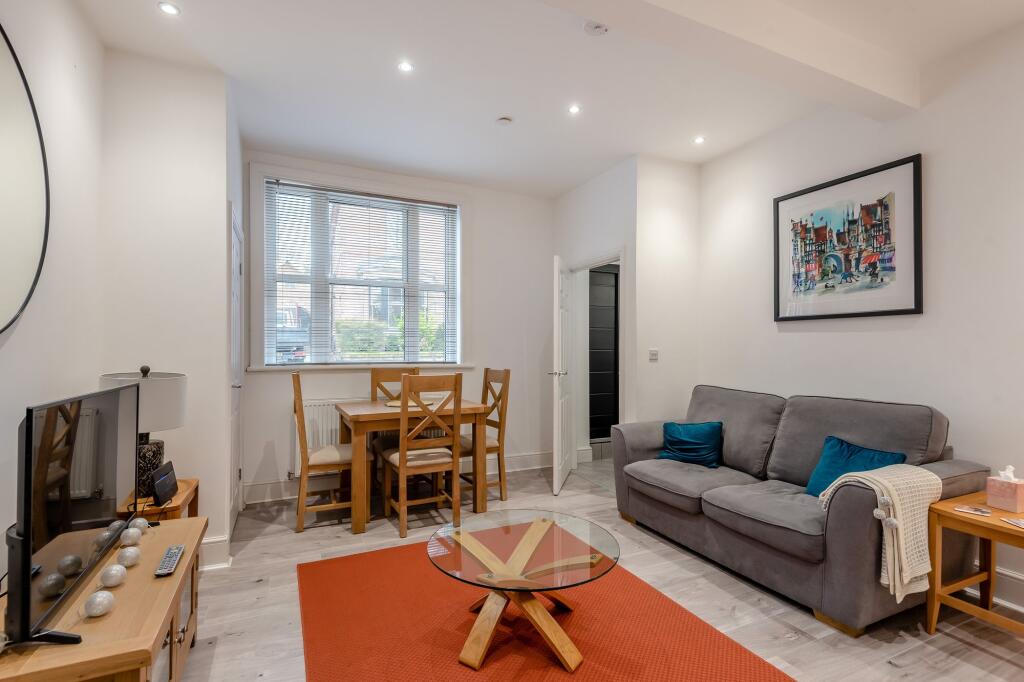 Kitchen/Diner/ Reception room