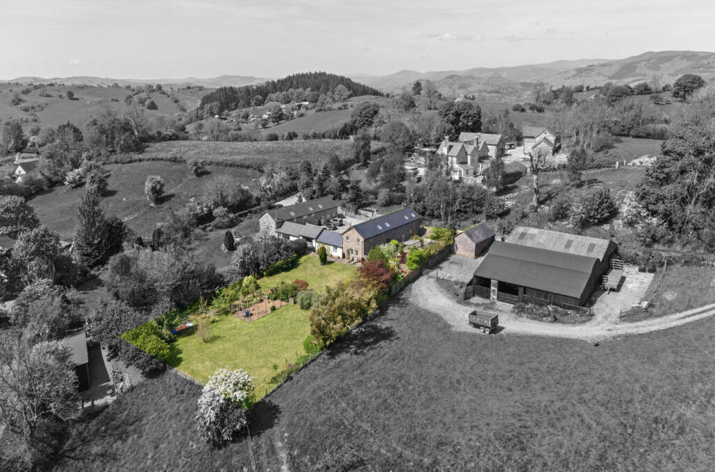 -682c3bc01ae82-l-4-1283735 (4)-4