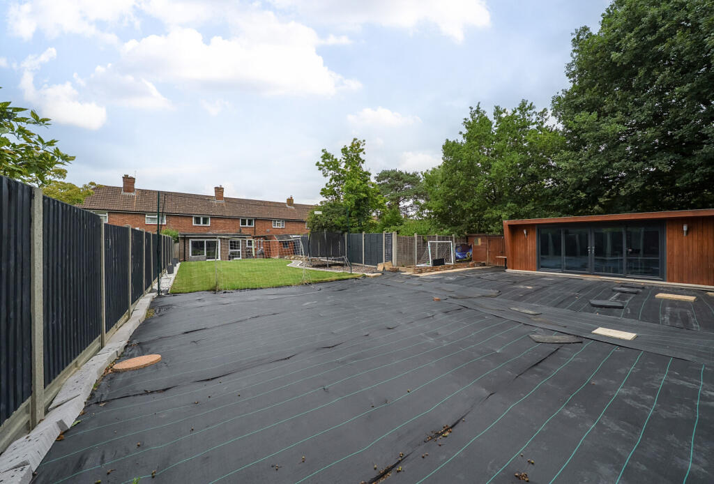 1328275-4-688a0ab...