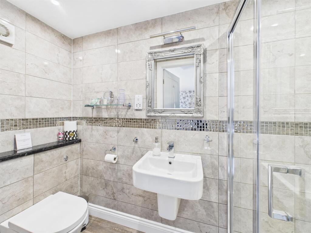 Ensuite Shower Room
