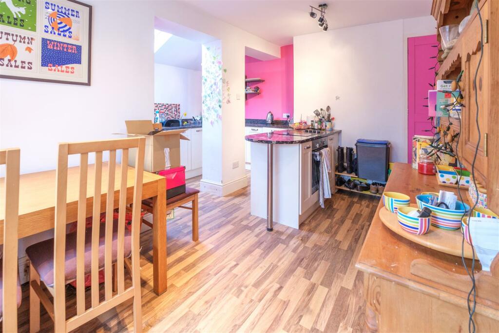 Parry Beechfield Downderry-2.jpg