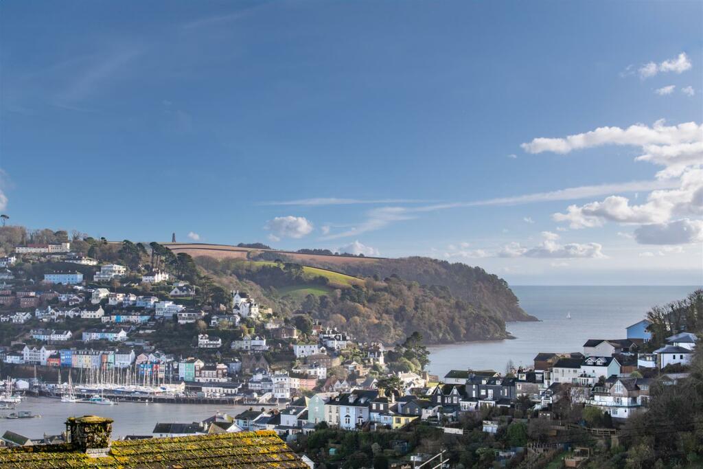 A04 - Lawnbank 1 Thurlestone Gdns RV - 231208.jpg