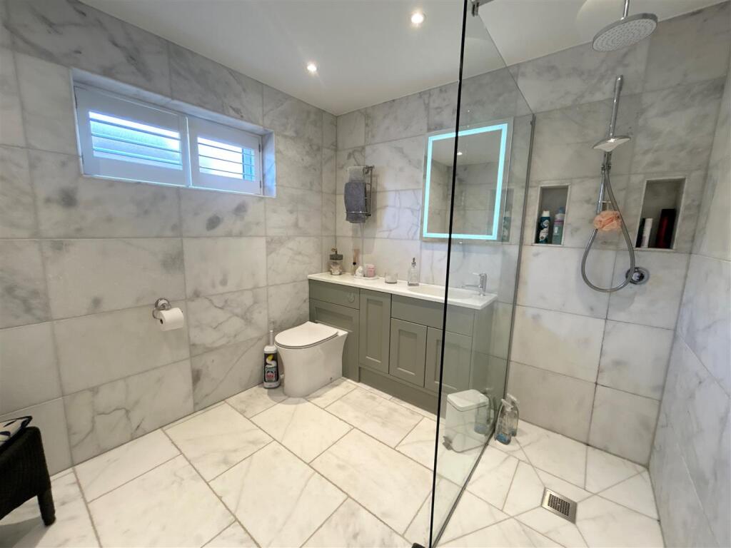 En-suite Shower Room