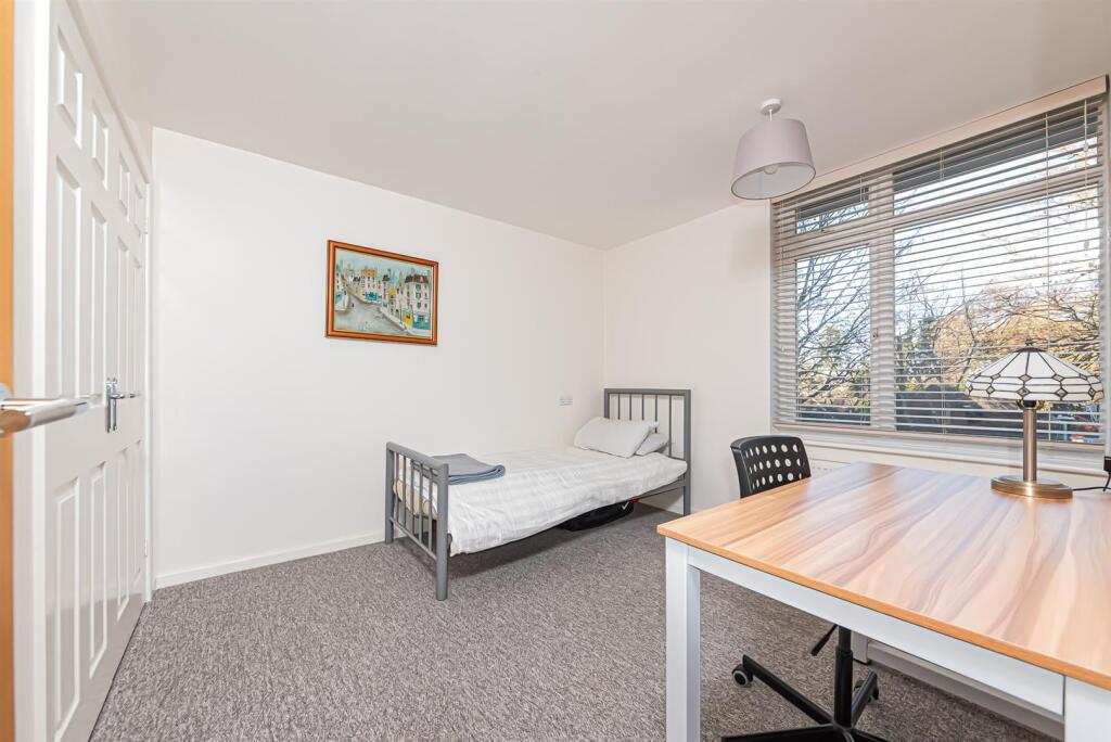 6 Birch Court (4).jpg