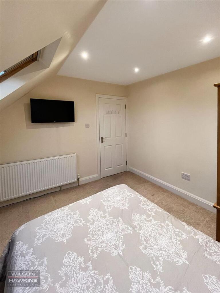 35 Welldon Crescent - Kv7HyXHJBfbqYLpzdhZb.jpg