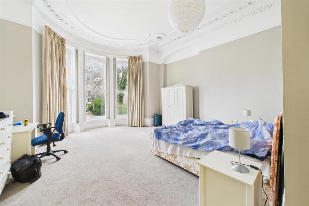 Flat 2, 21 Tyndalls Park Road, Clifton, Bristol BS