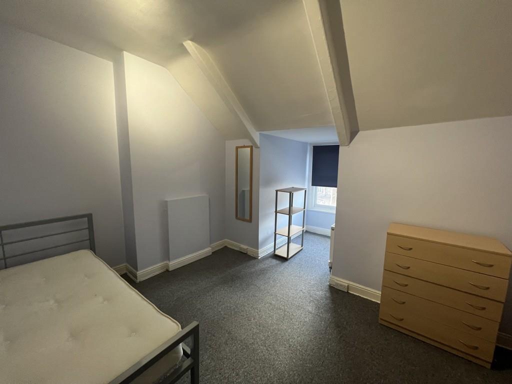 271a Ecc front attic bedroom.jpg