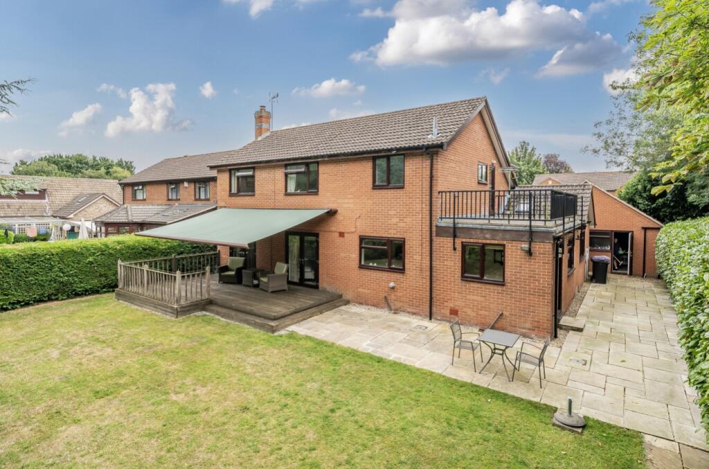 -6879fd5562b46-l-1327476-4-68794bb5900a5