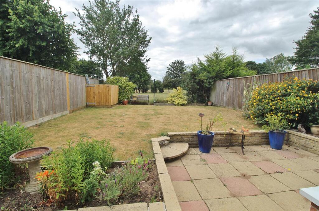 REAR GARDEN -
