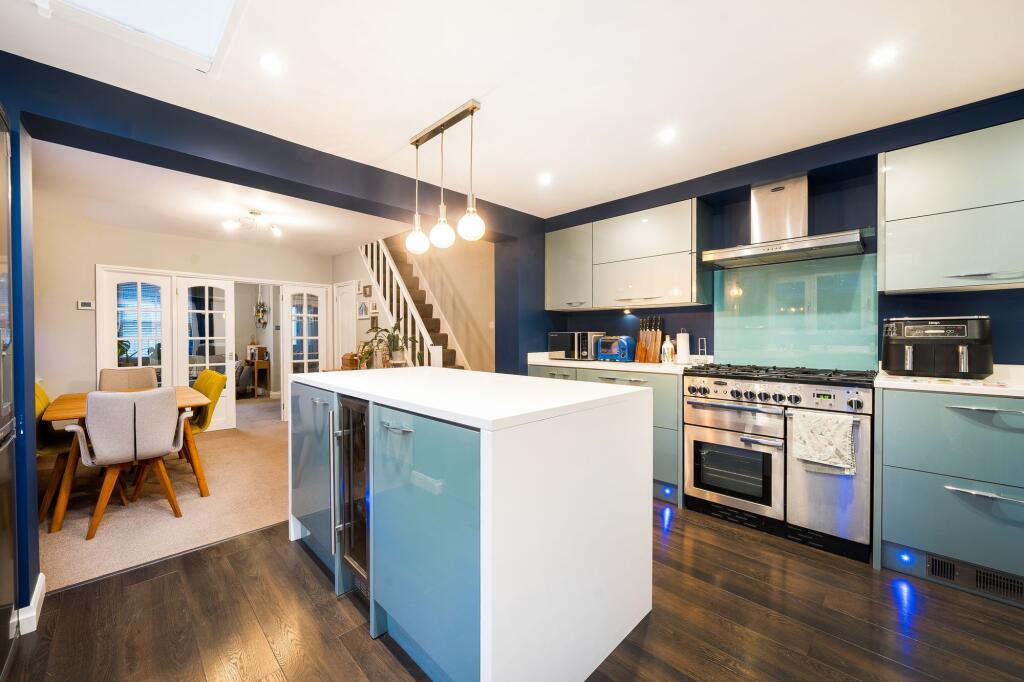 Kitchen &amp; Dining Area