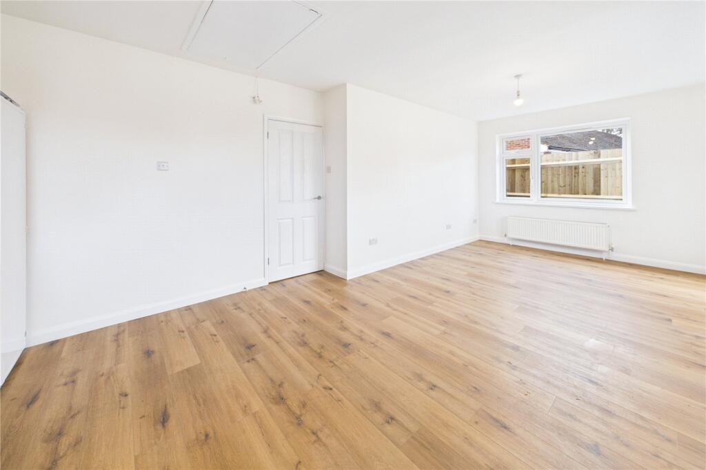 Kitchen/Living Area