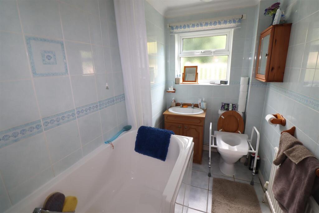 Bathroom / WC