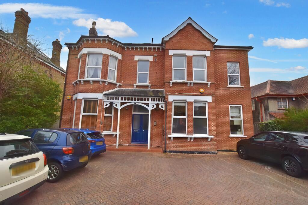 Flat 6, 22 Cator Road, Sydenham, London SE26 5DS