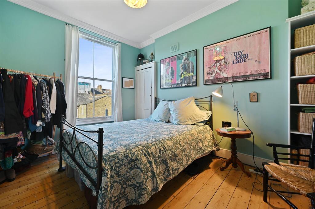 AR - Stanlake Road5.JPG