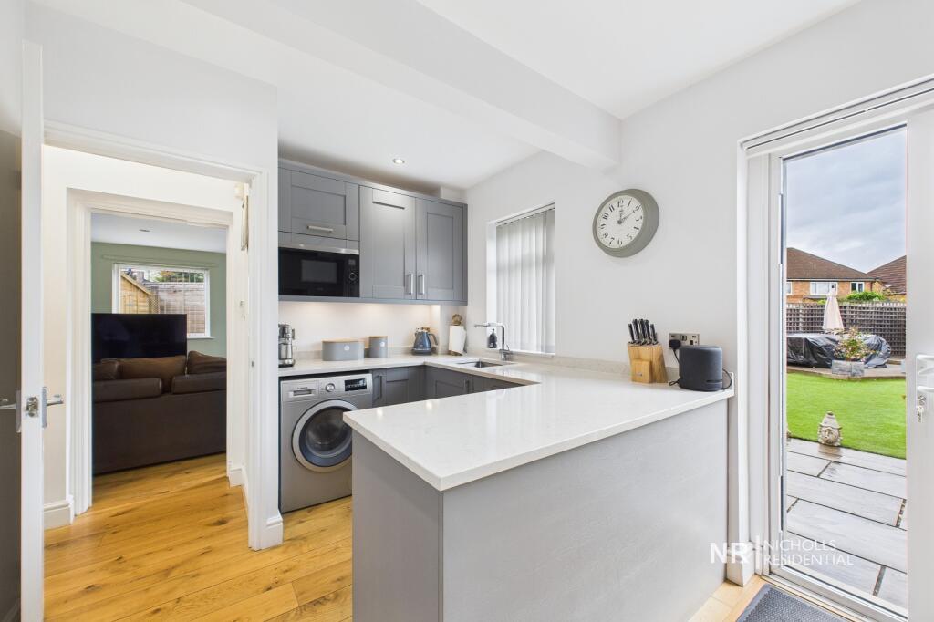 Kitchen/Breakfast Room Extra Photo