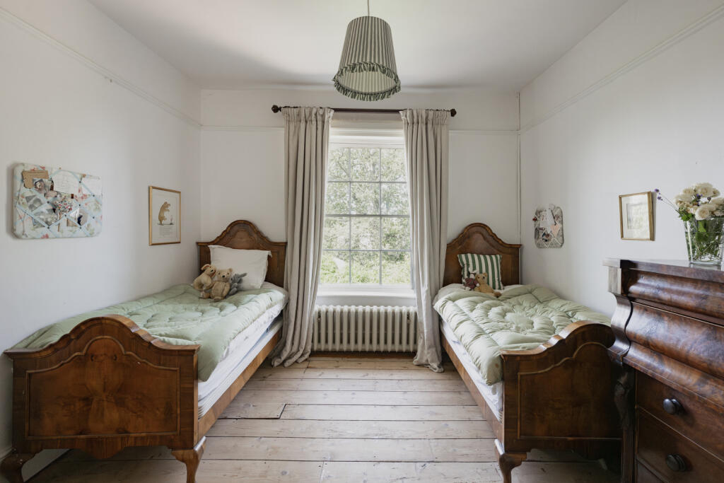 299191 - 10-Laburnhum House, Downham Market-10.jpg