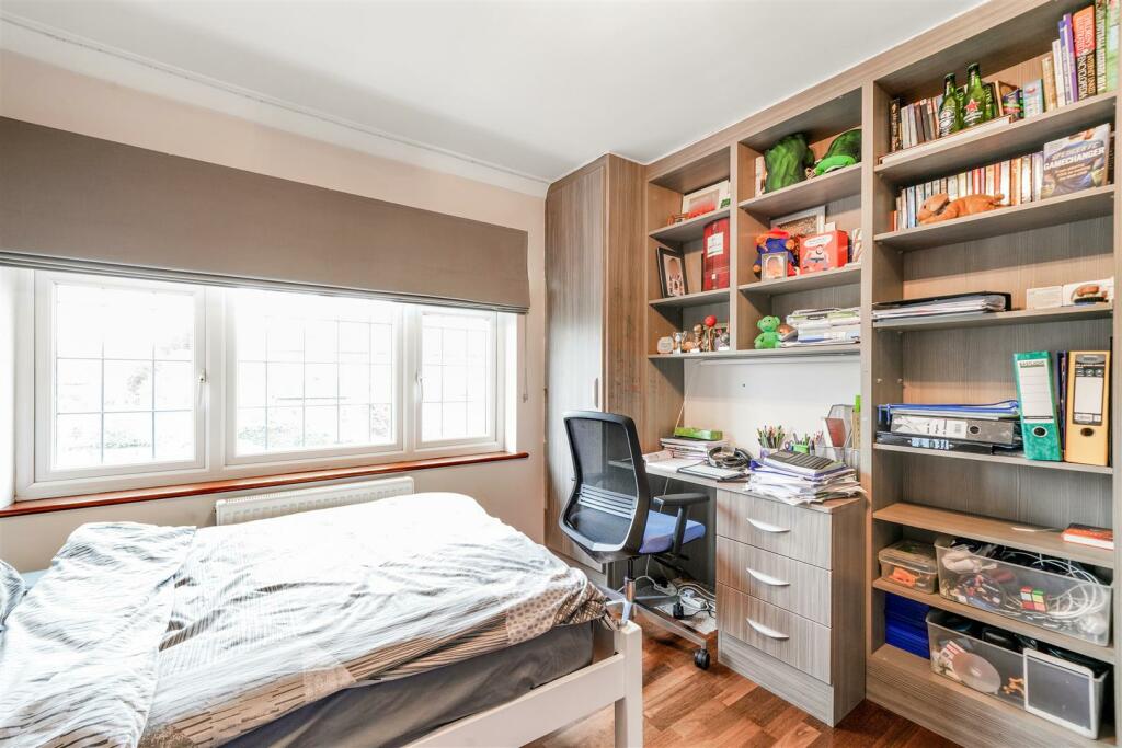 74 Pebworth Road - zHfR2r9nTYtn31DyHIxd.jpg