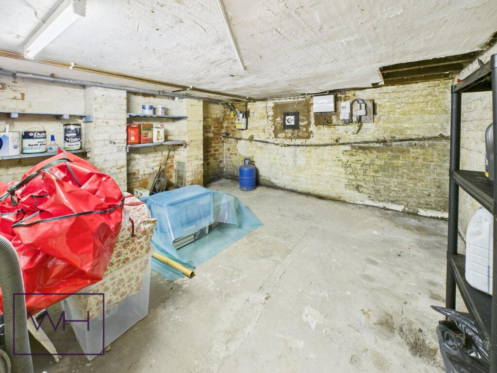 CAM03785G0-PR0221-ST