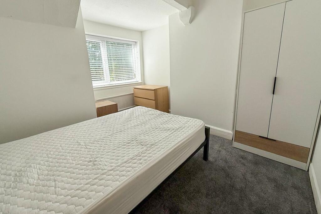 Bedroom 1.2