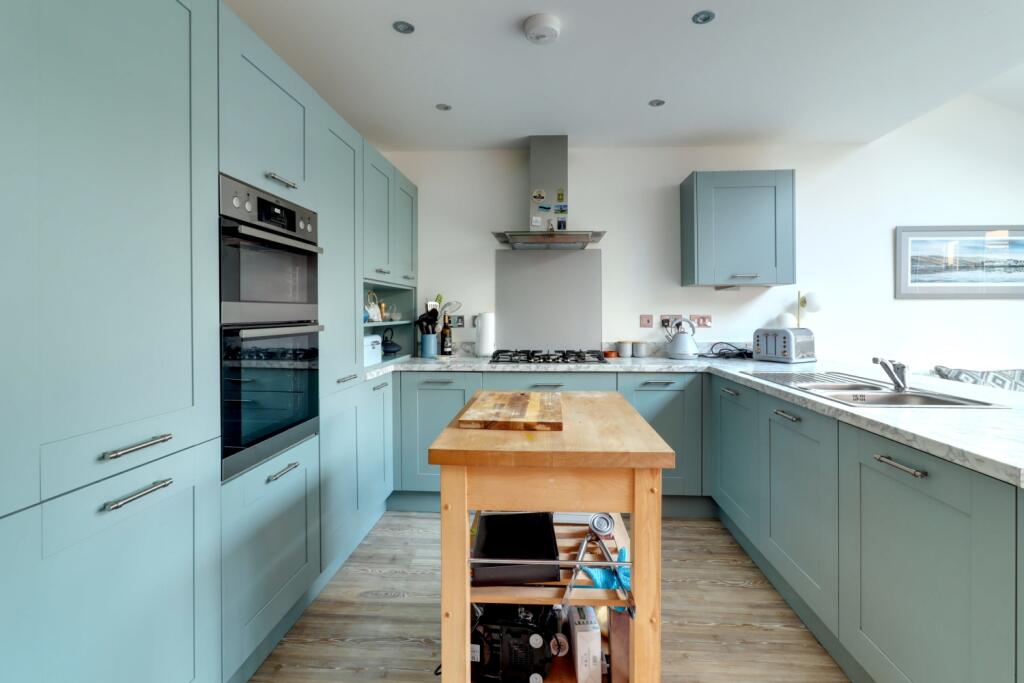 6. Kitchen 1